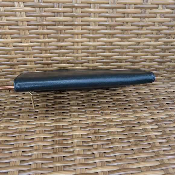 Aimee Kestenberg Black Soft Pebbled Leather Envelope Clutch Wallet Bag Purse - Picture 6 of 16